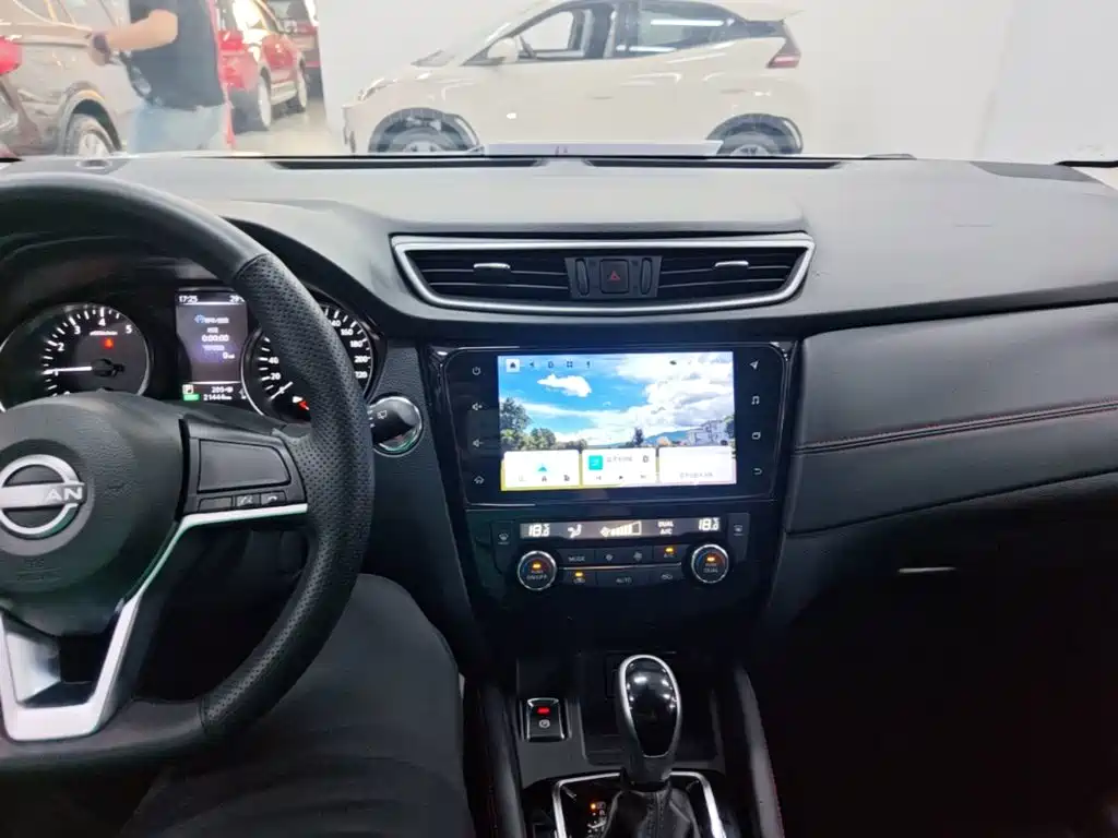 Nissan Qashqai — миниатюра 10