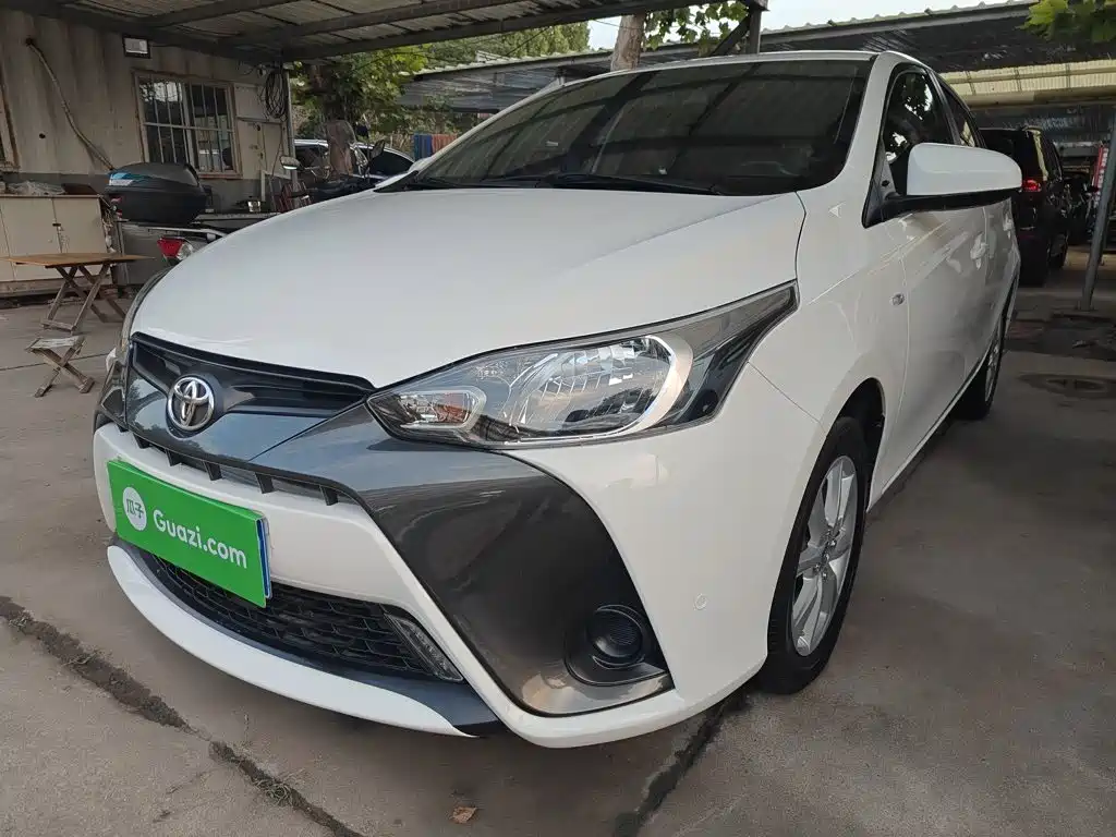 Toyota Yaris L