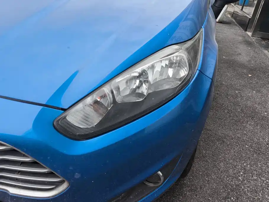 Ford Fiesta — миниатюра 5