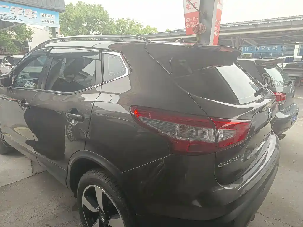 Nissan Qashqai — миниатюра 11