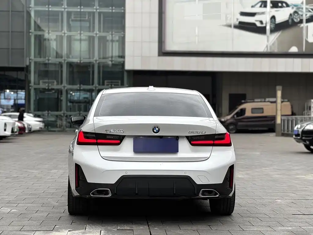 BMW 3 Series — миниатюра 8