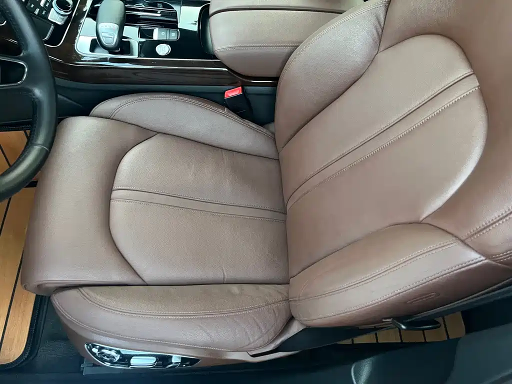 Audi A8 — миниатюра 36