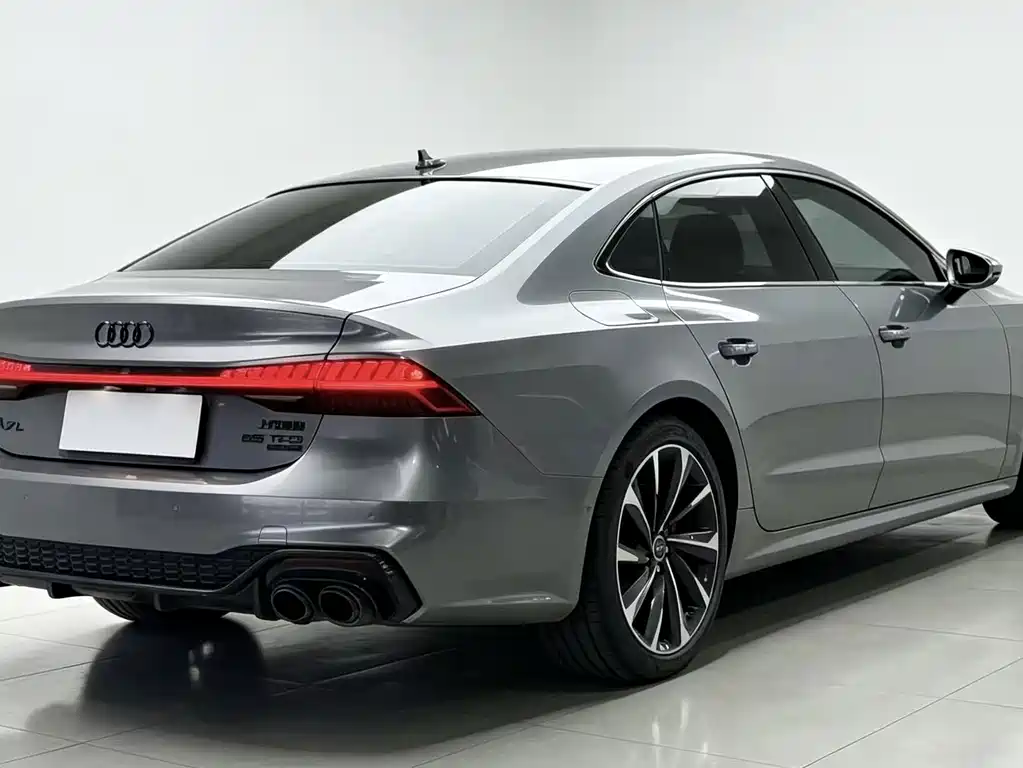 Audi A7L — миниатюра 12