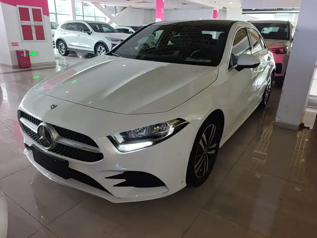奔驰A级 2020款 A 180 L 运动轿车 2020