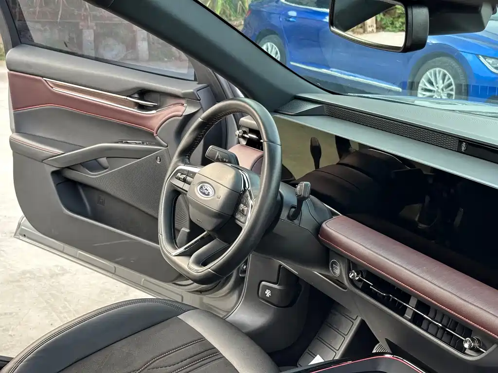 Ford Mondeo — миниатюра 14