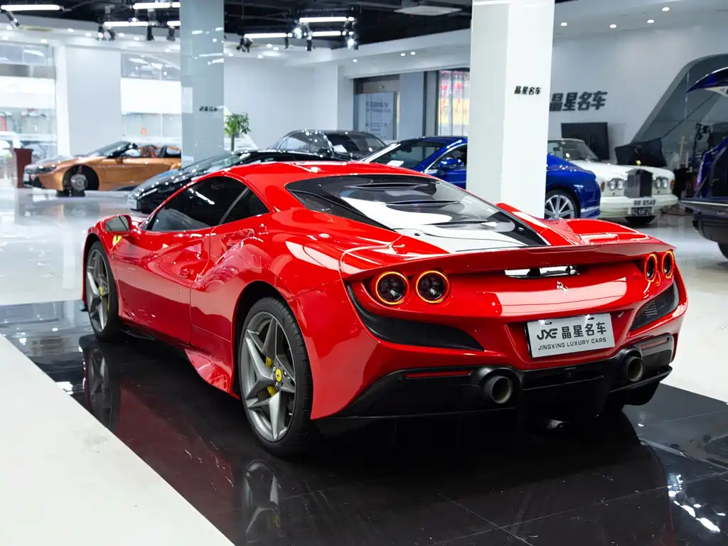 Ferrari F8 — миниатюра 10