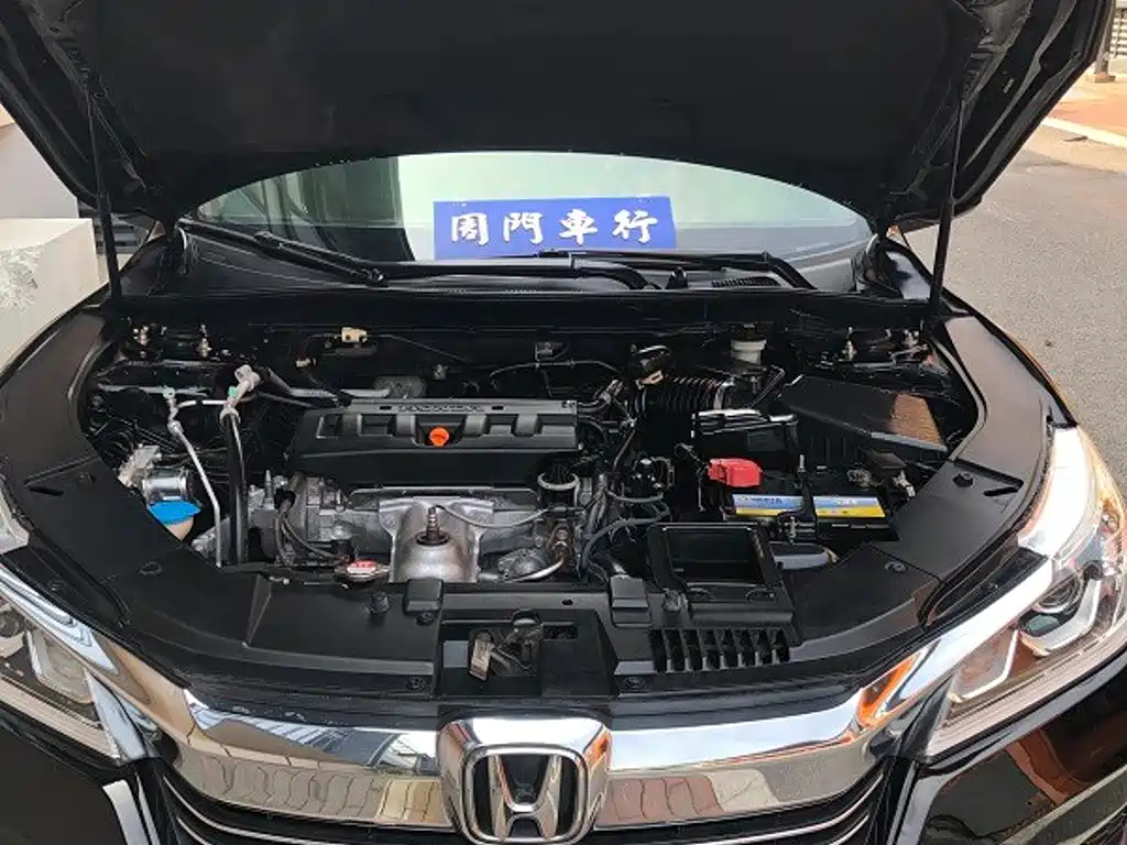 Honda Accord — миниатюра 4