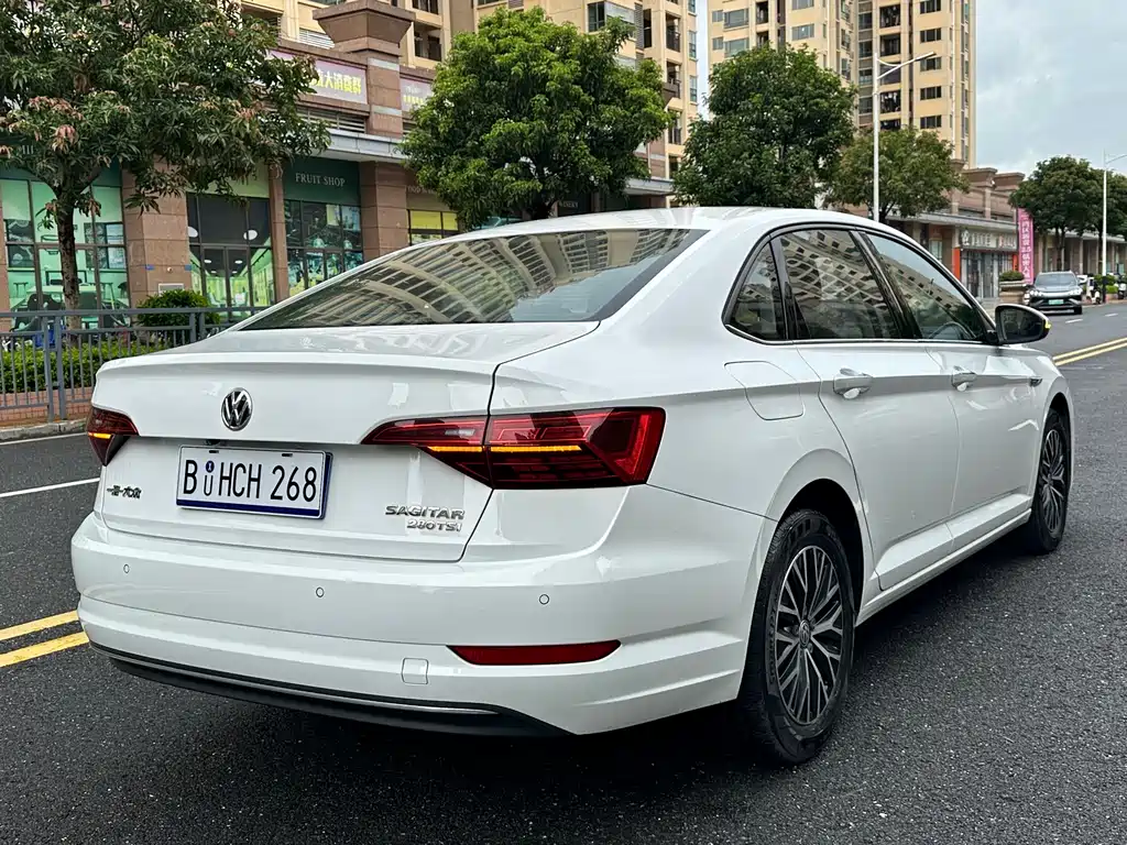 Volkswagen Sagitar 2021 280TSI DSG Comfort Smart Connect