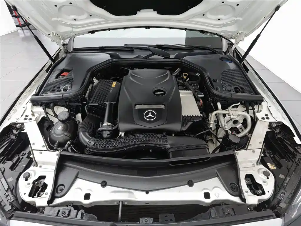Mercedes-Benz E-Class E 2018 E 200 L Sport