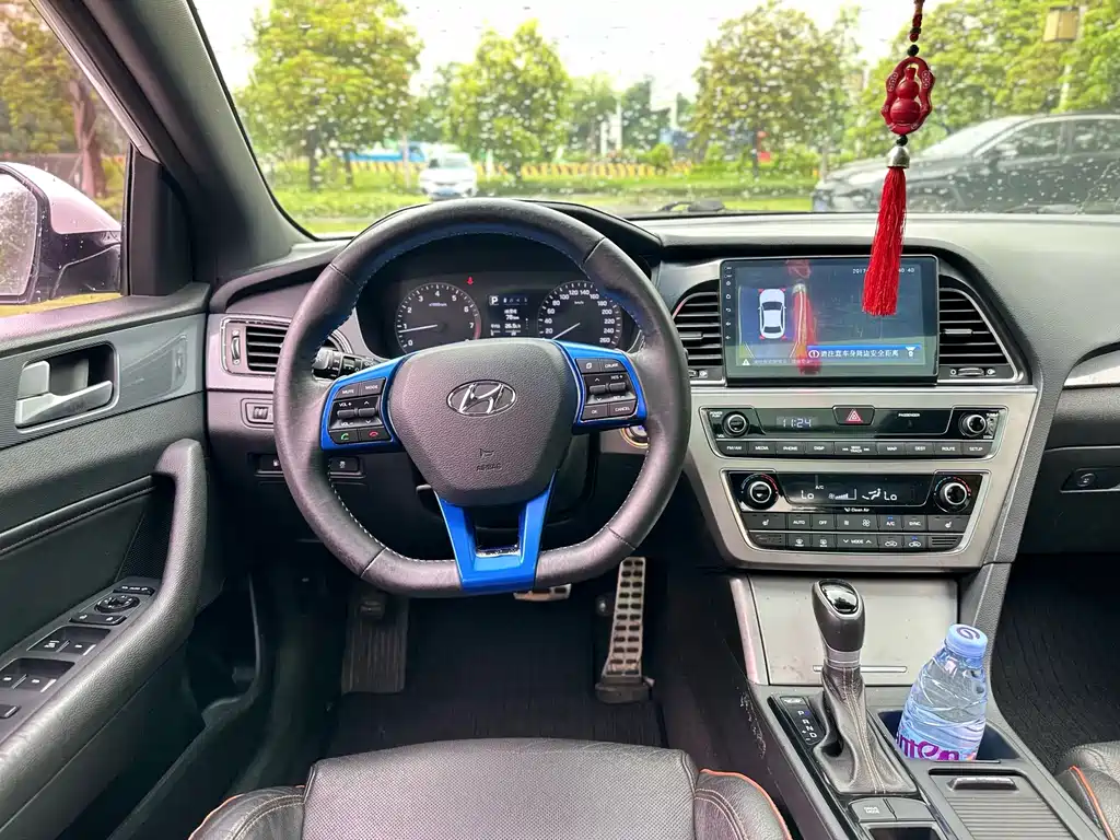 Hyundai Sonata — миниатюра 11