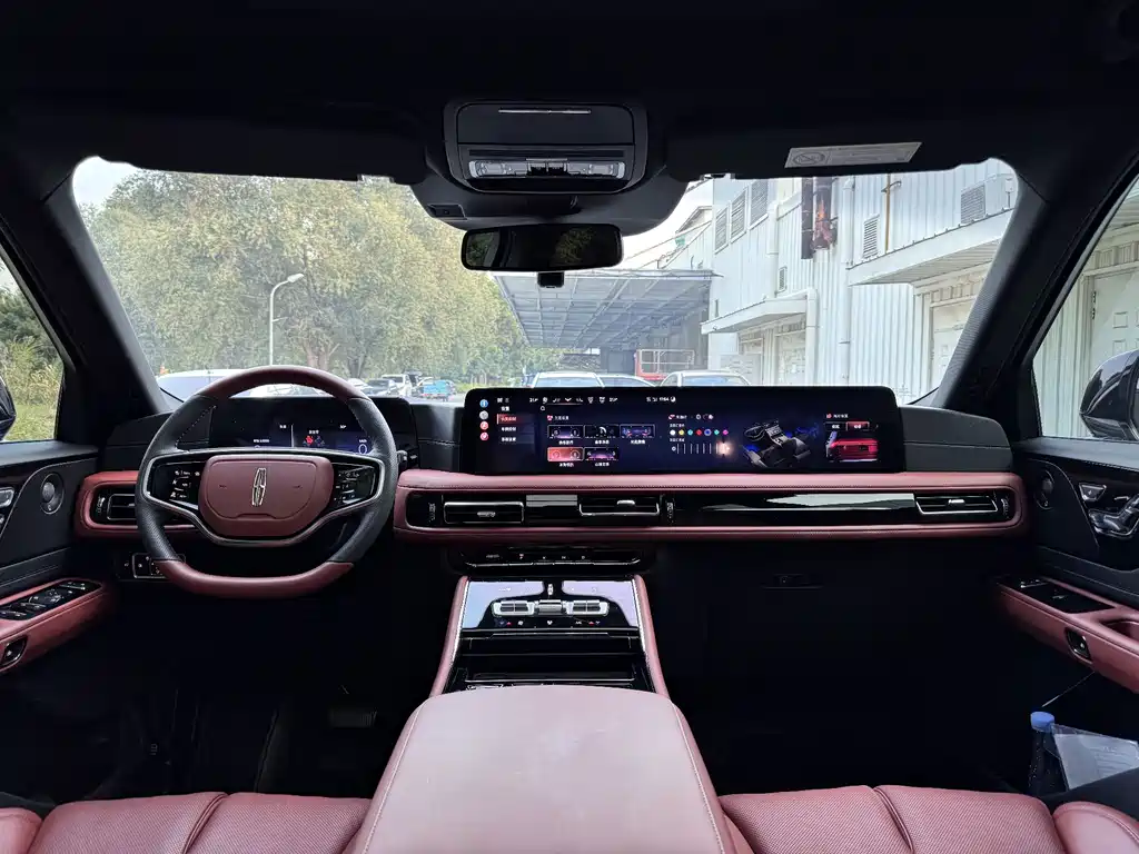 Lincoln Aviator — миниатюра 20