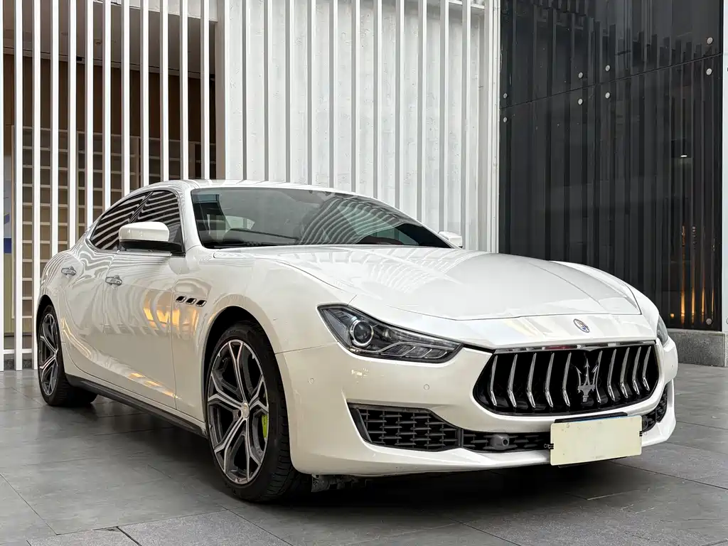 Maserati Ghibli — миниатюра 3