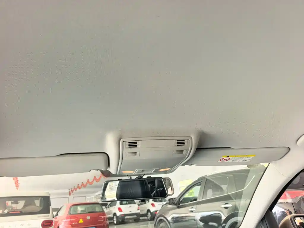 Volkswagen Golf — миниатюра 18