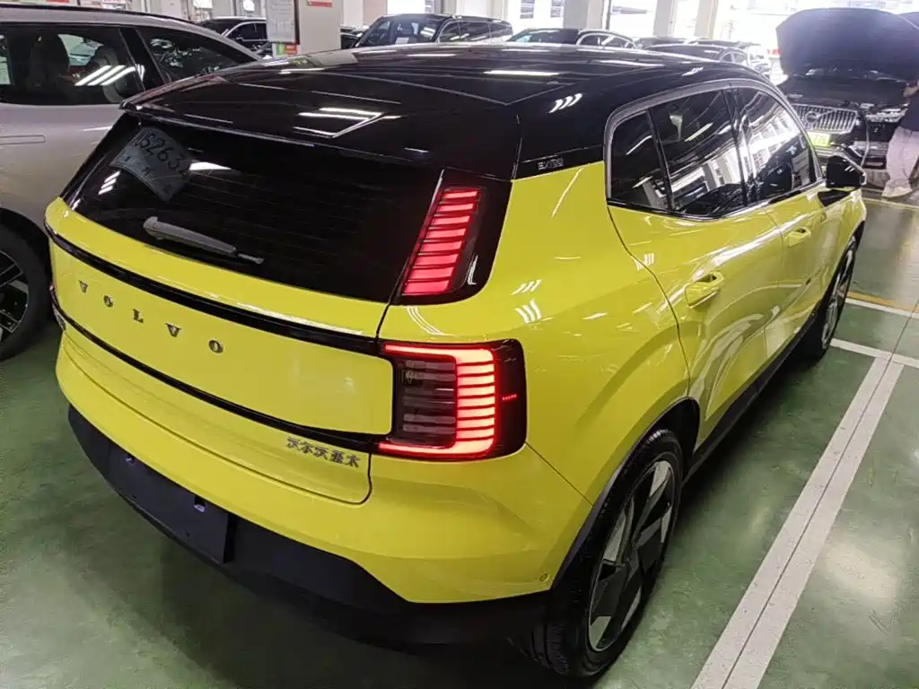 Volvo EX30 — миниатюра 7