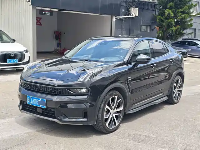 2021 Lynk & Co 05
