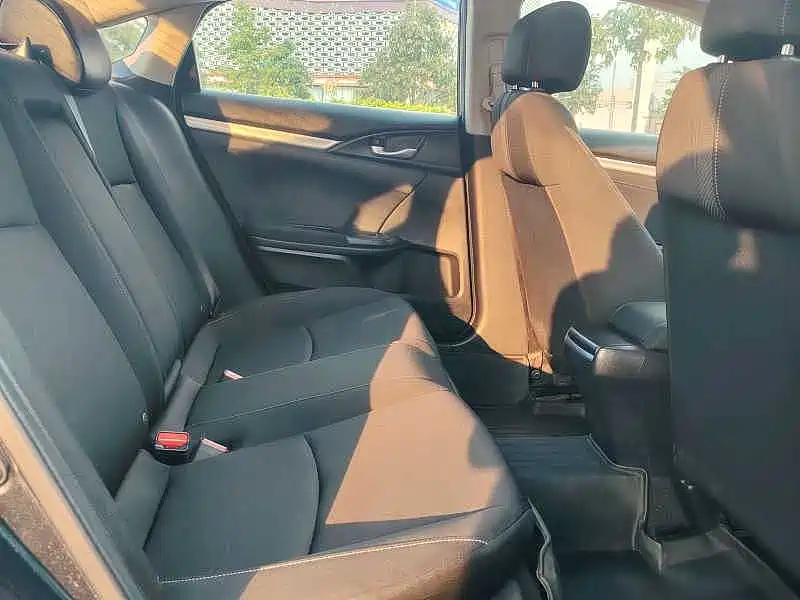 Honda Civic — миниатюра 8