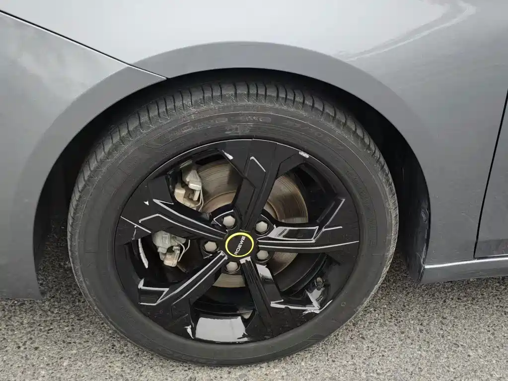 Roewe i6 MAX — миниатюра 17