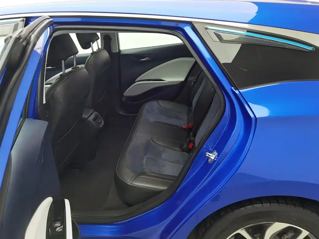 BUICK SLIGHTLY BLUE 6