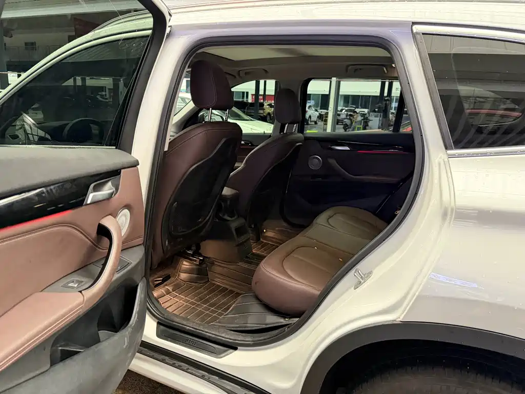 BMW X1 — миниатюра 9