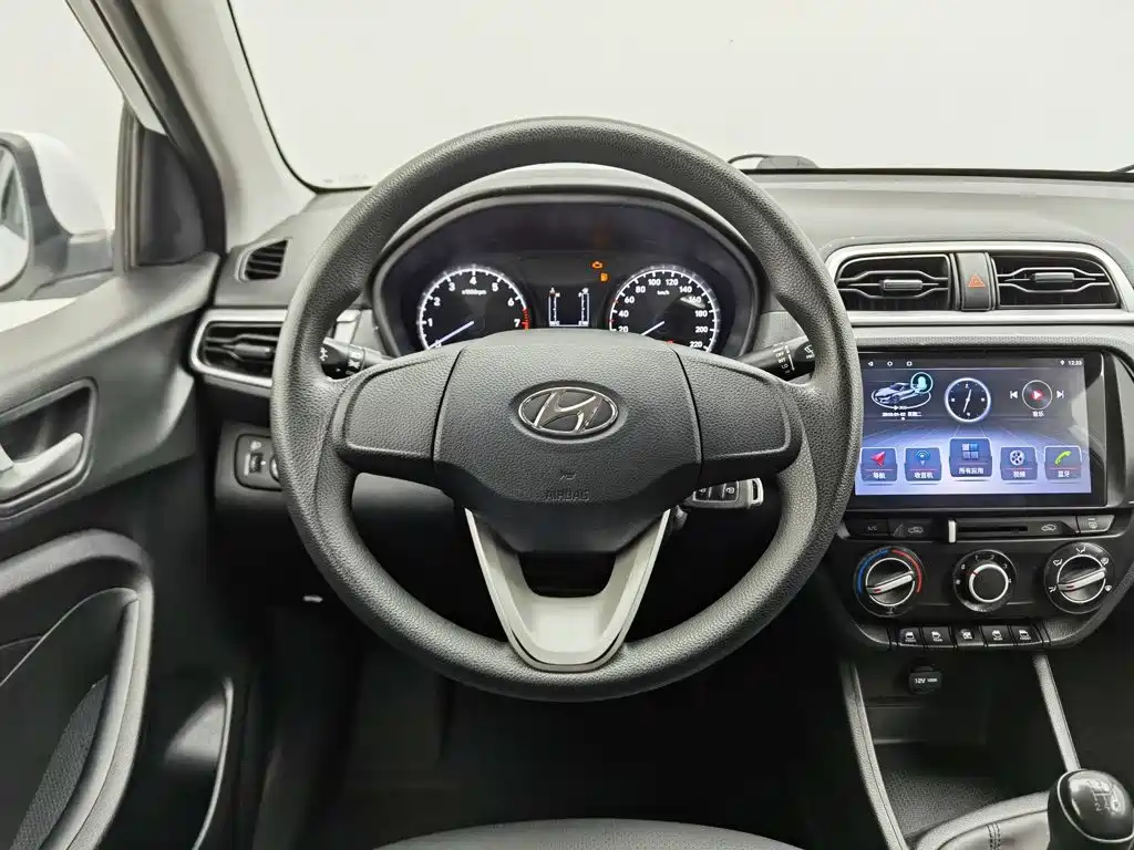 Hyundai Verna — миниатюра 11