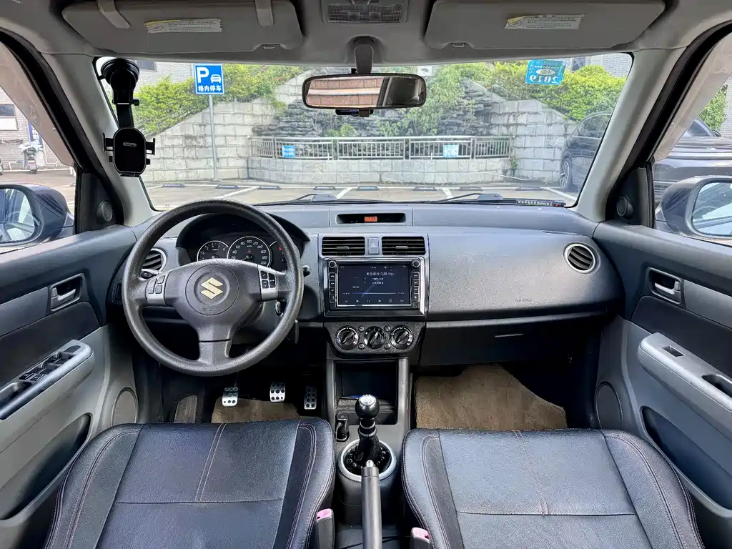 Suzuki Swift — миниатюра 5