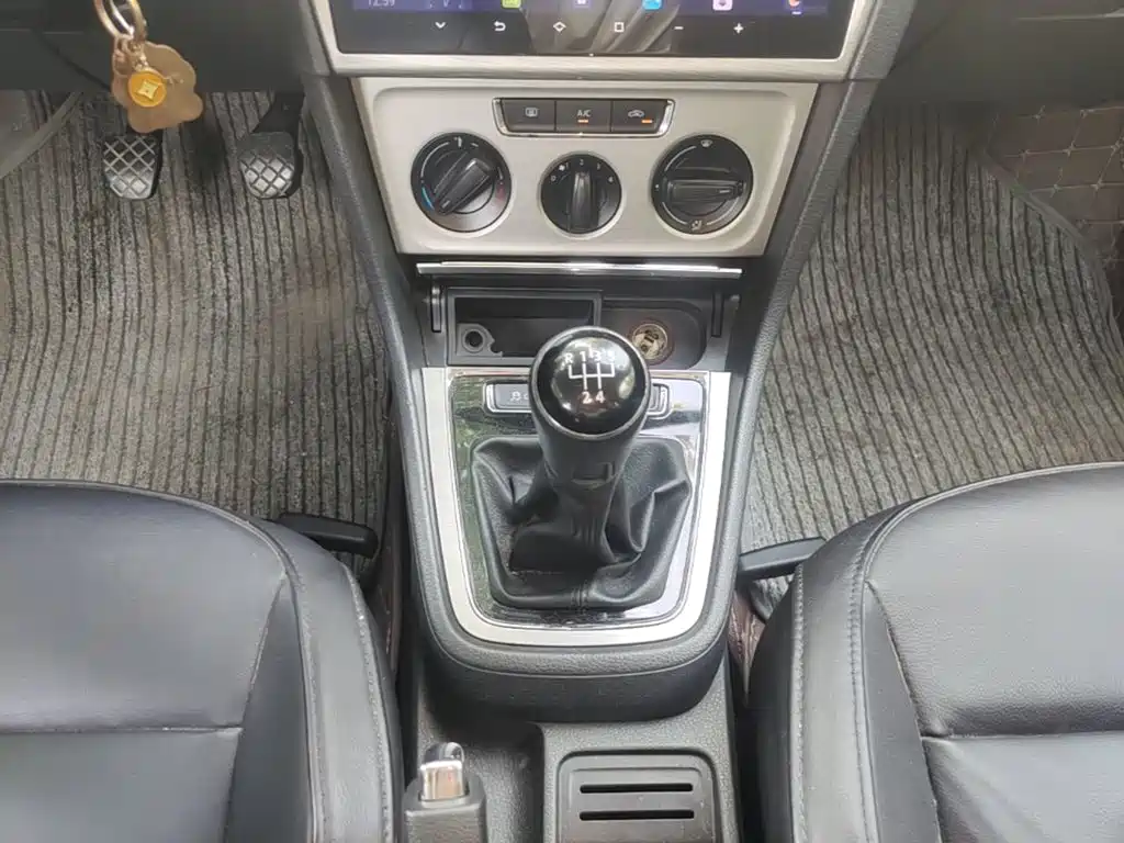 Volkswagen Lavida — миниатюра 14