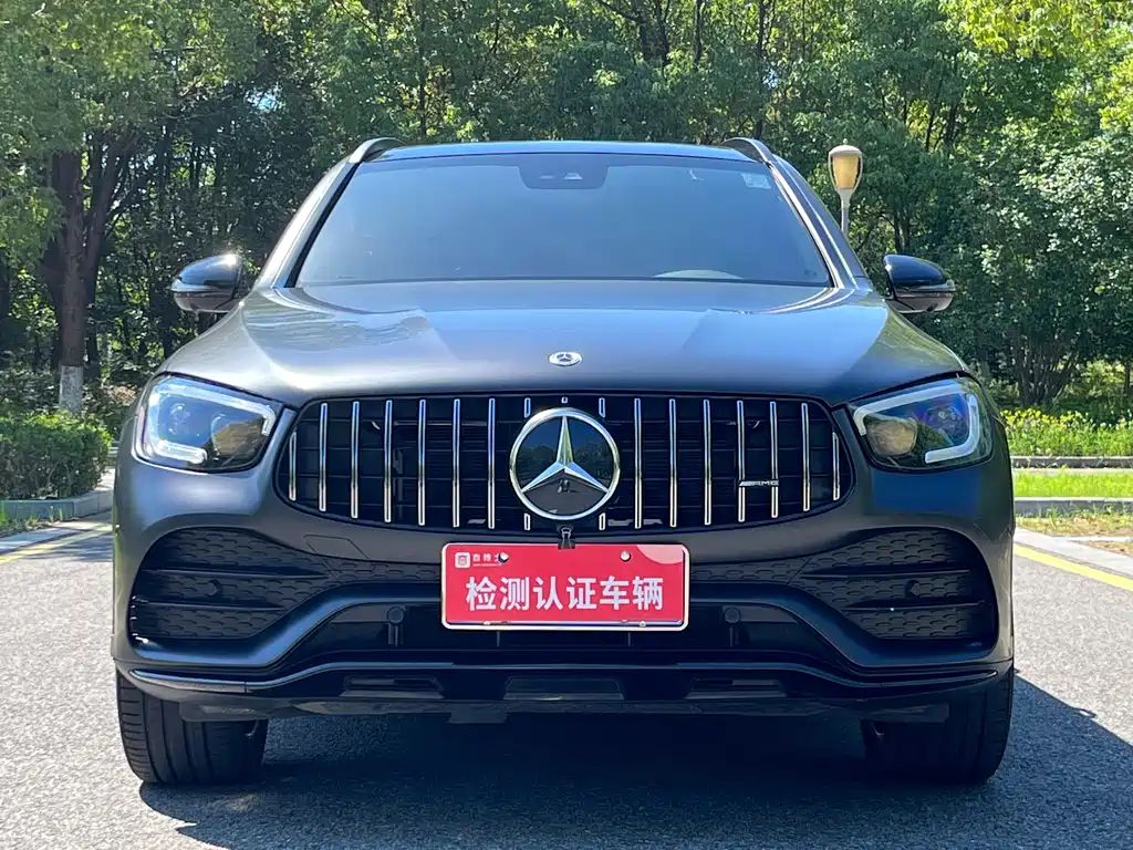 MERCEDES-BENZ GLC AMG