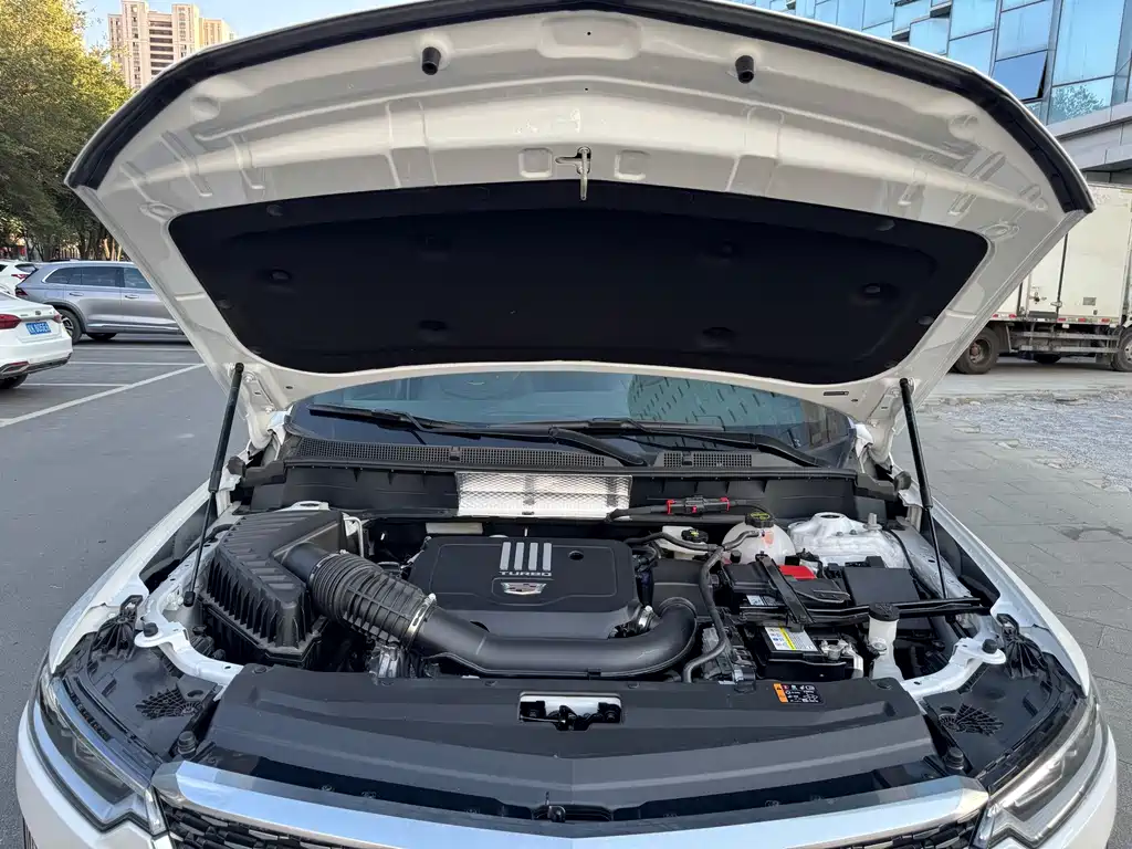 Cadillac XT6 — миниатюра 16