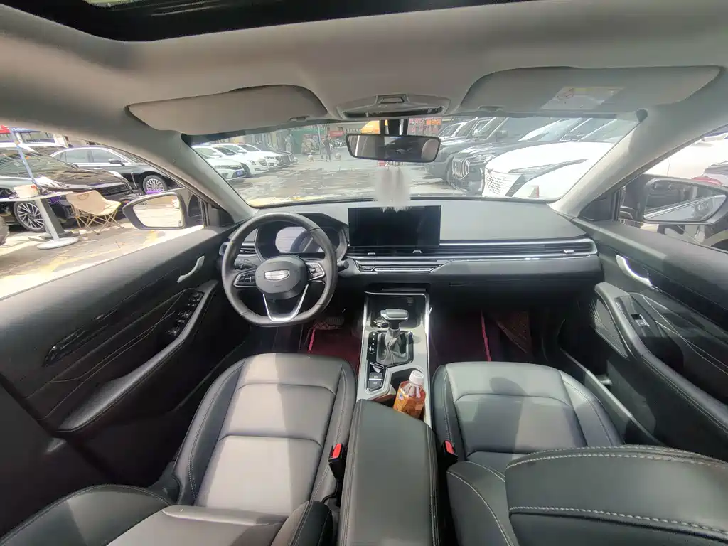Geely Emgrand — миниатюра 8