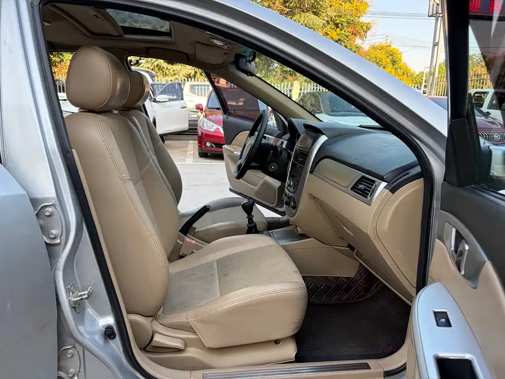 Buick Excelle — миниатюра 6