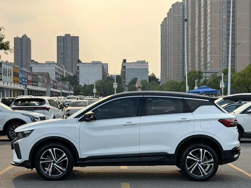 Geely Binyue — миниатюра 5