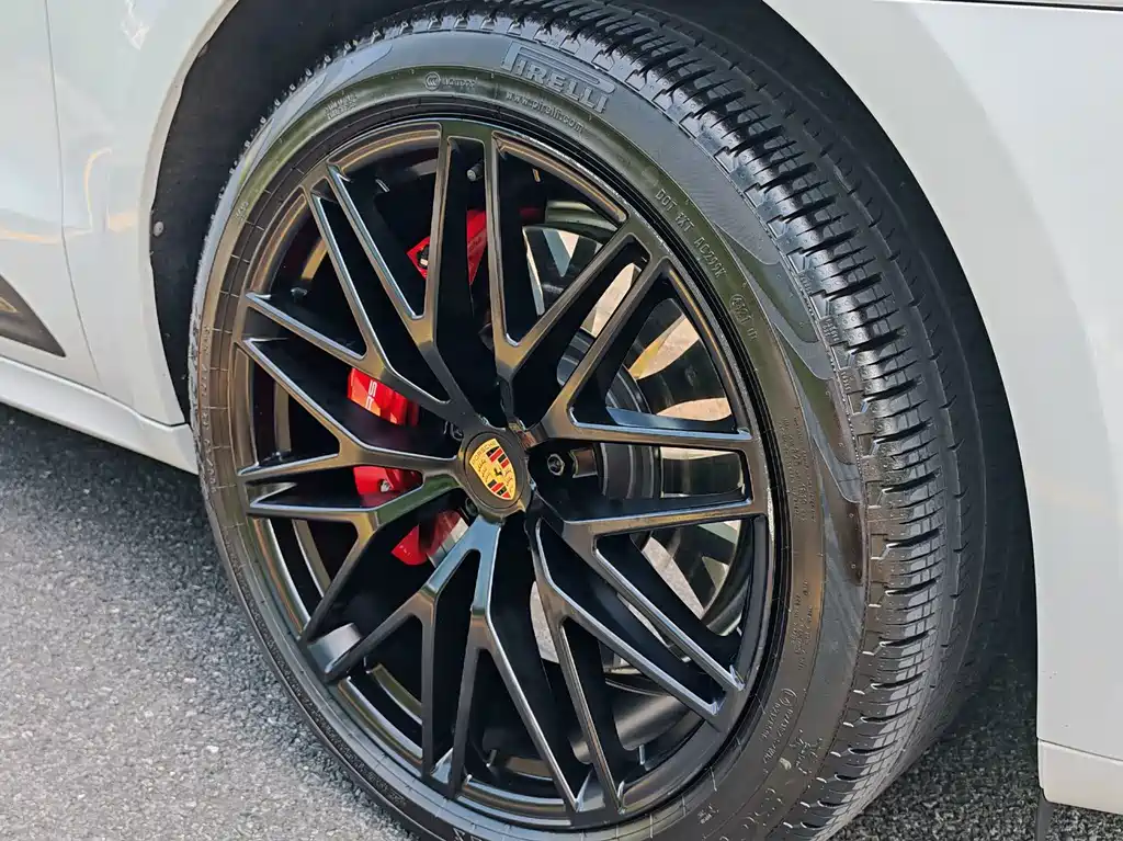 Porsche Macan — миниатюра 10