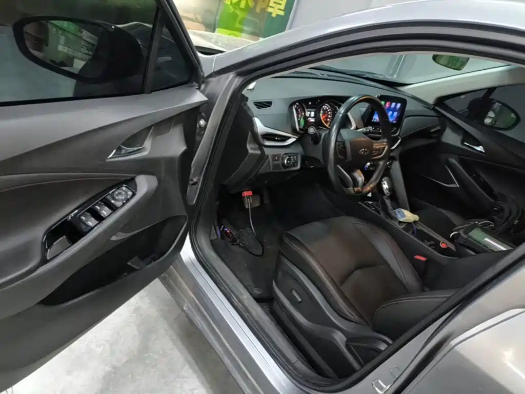 Chevrolet Volando — миниатюра 16