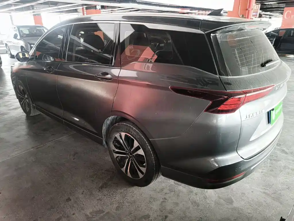 Wuling Victory — миниатюра 5