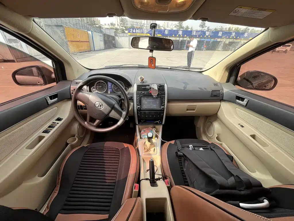 BAIC E-Series — миниатюра 6
