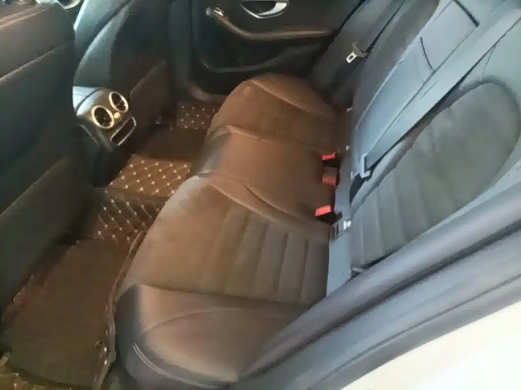 Mercedes-Benz C-Class — миниатюра 17