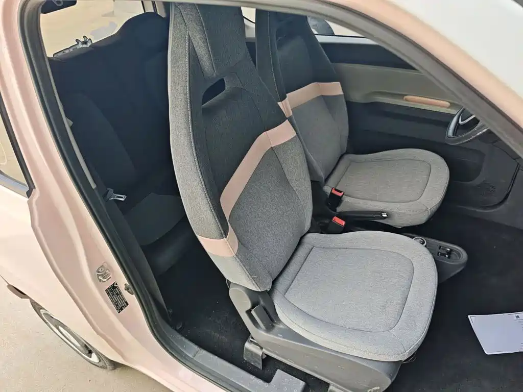 Wuling MINIEV — миниатюра 25