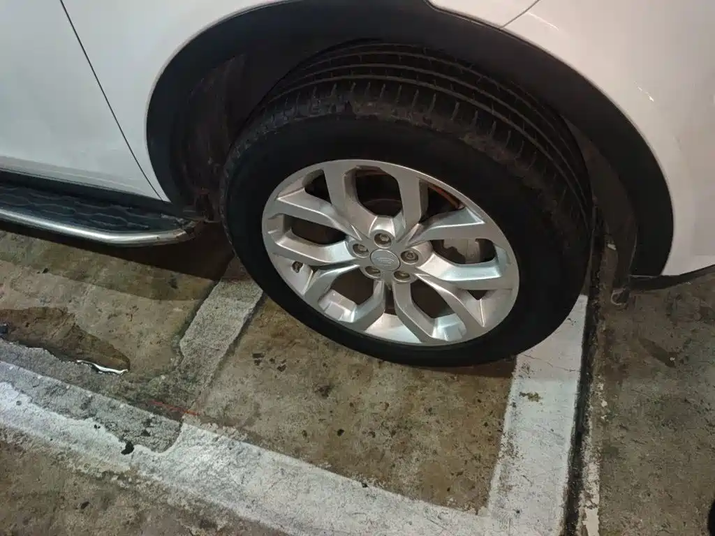 Land Rover Discovery Sport — миниатюра 8