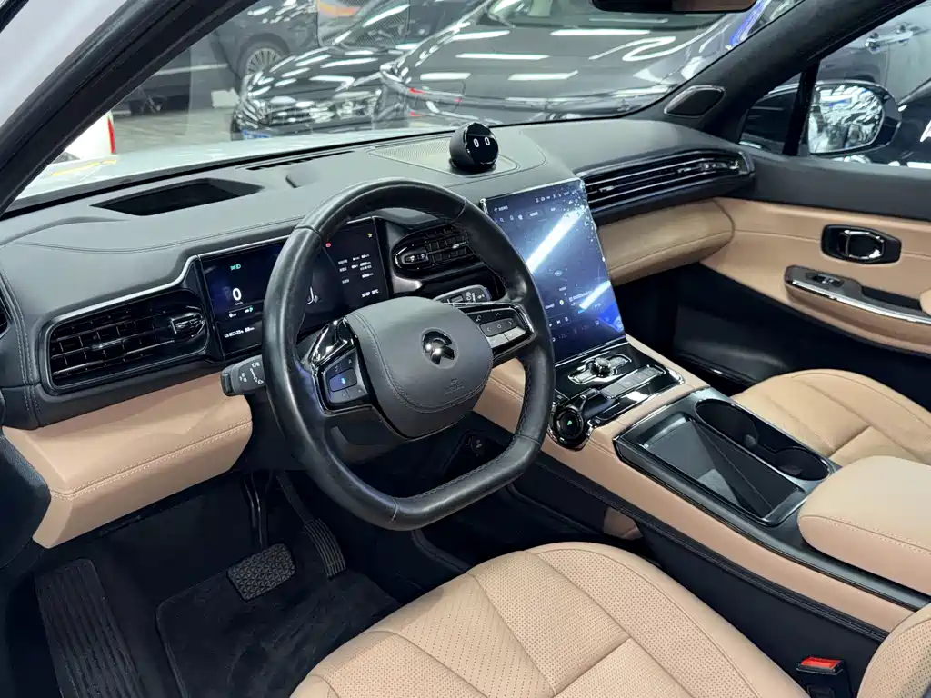NIO ES8 — миниатюра 13