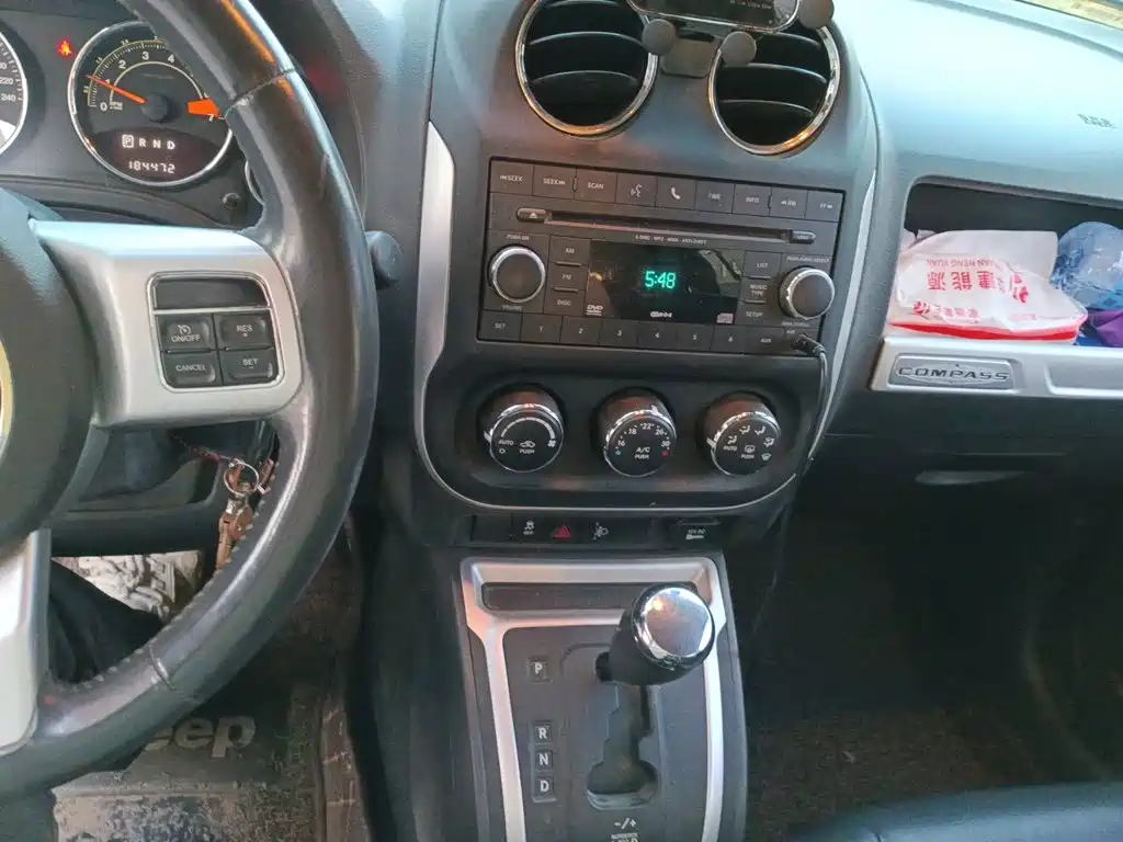 Jeep Compass (Import) — миниатюра 9