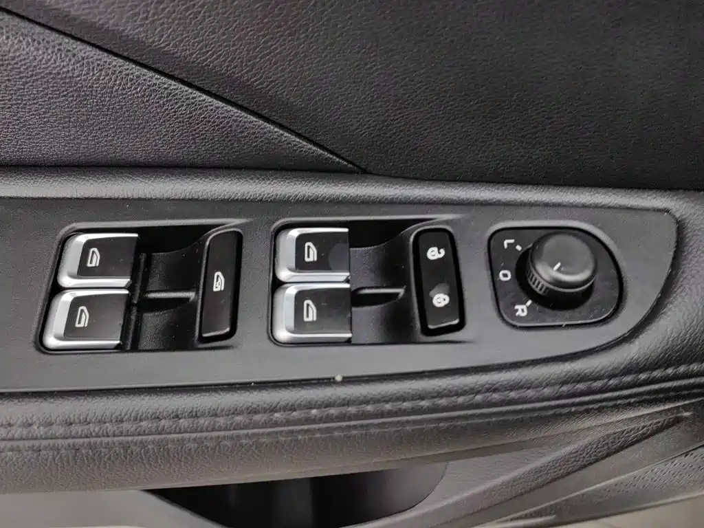 Geely Vision — миниатюра 9