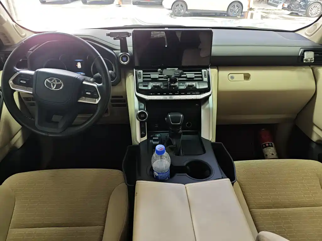 Toyota Land Cruiser — миниатюра 5