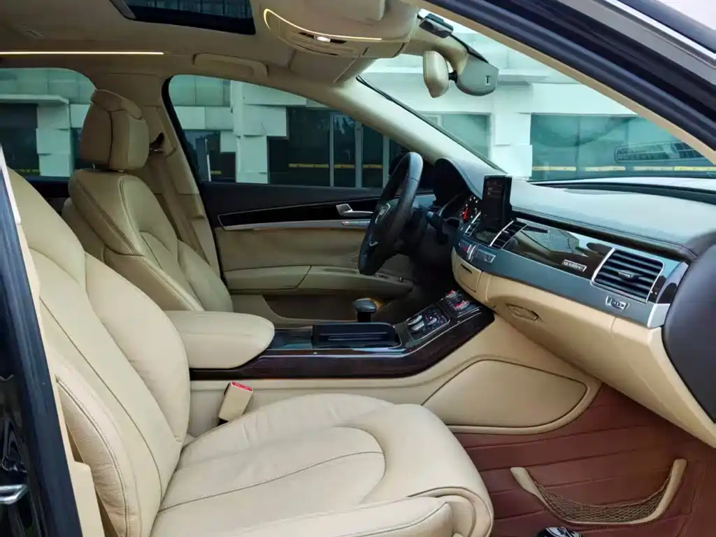 Audi A8 — миниатюра 9