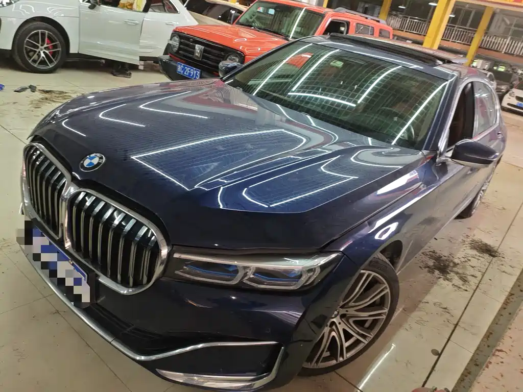 BMW 7 Series 2021