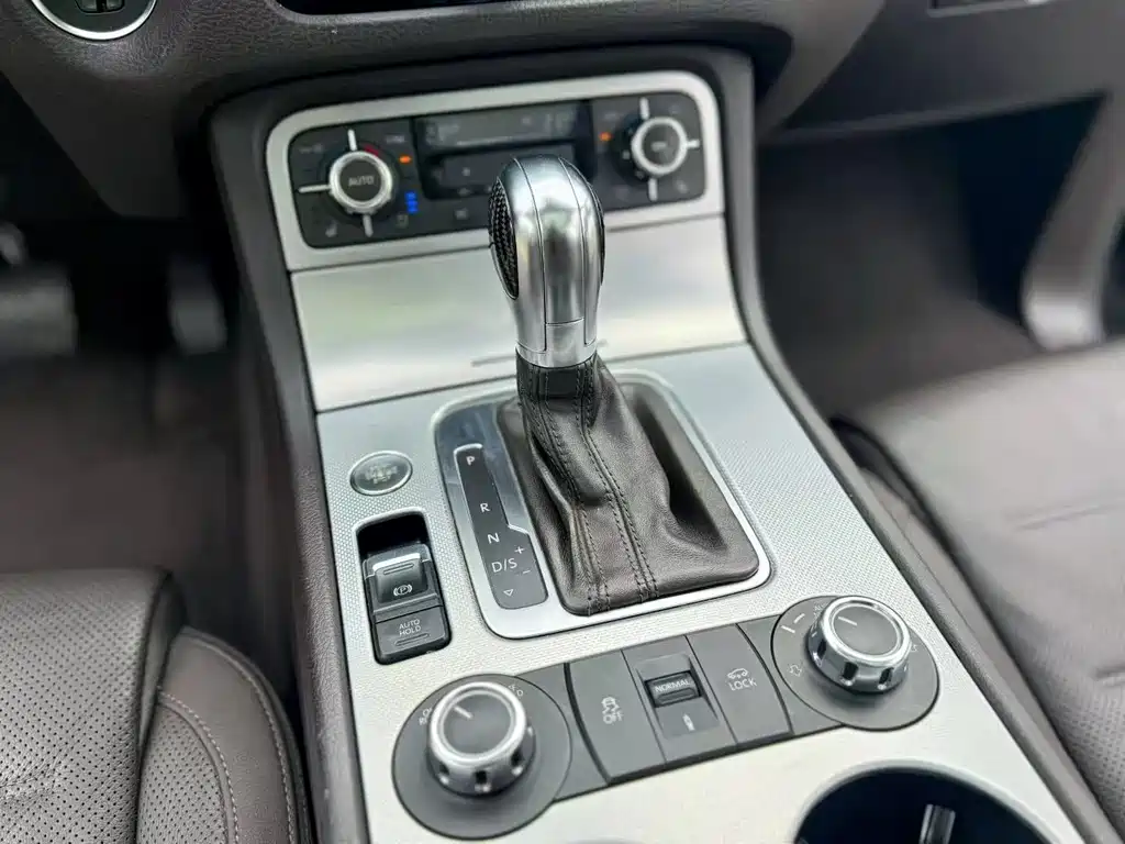 Volkswagen Touareg — миниатюра 9