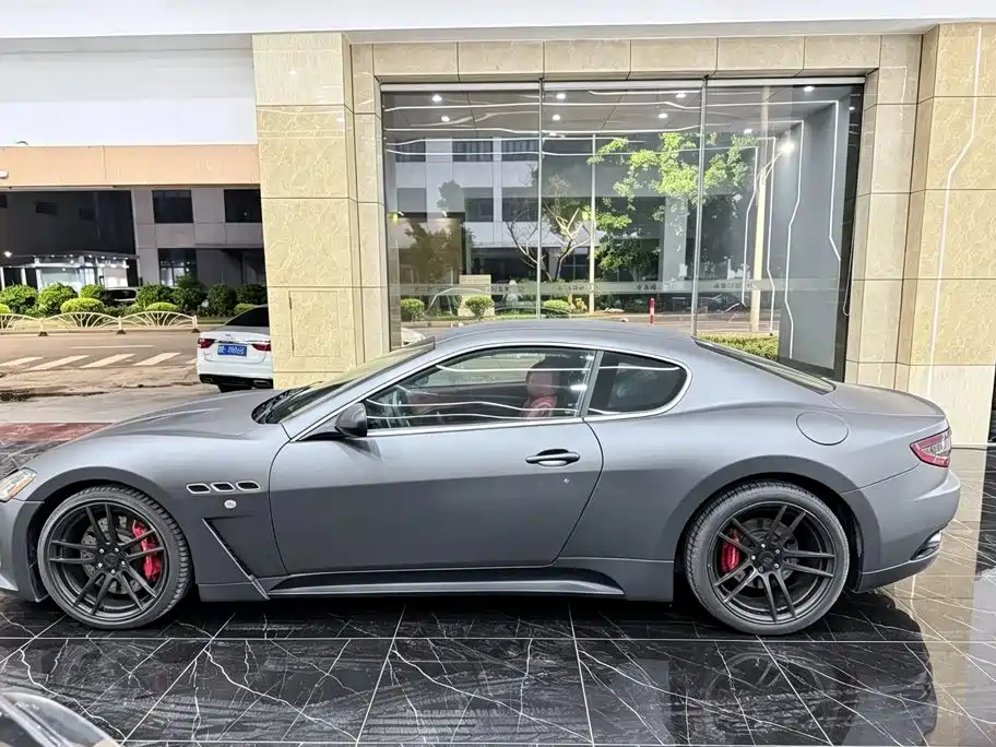 Maserati GranTurismo — миниатюра 4