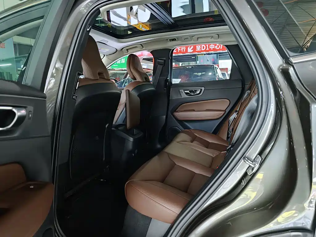 Volvo XC60 2019 T5 VI