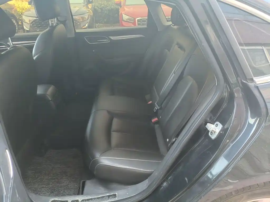 Roewe i6 Classic — миниатюра 17