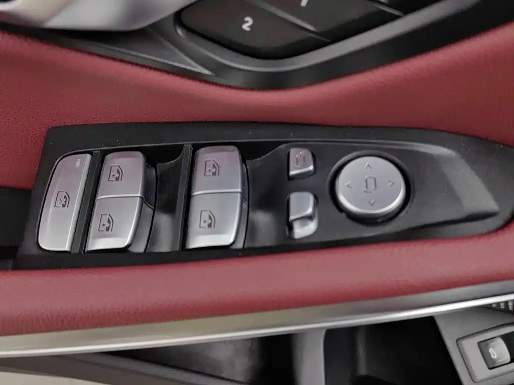 BMW 3 Series — миниатюра 9