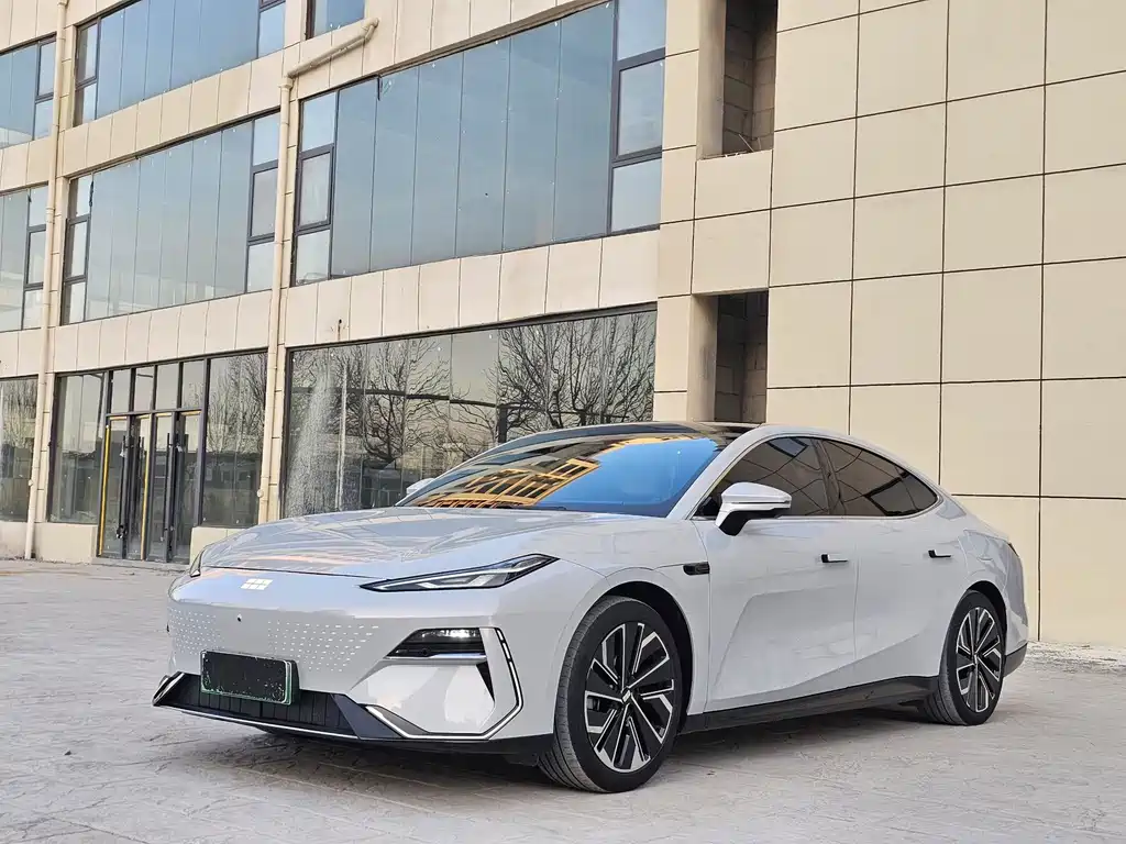 GEELY GALAXY GALAXY E8